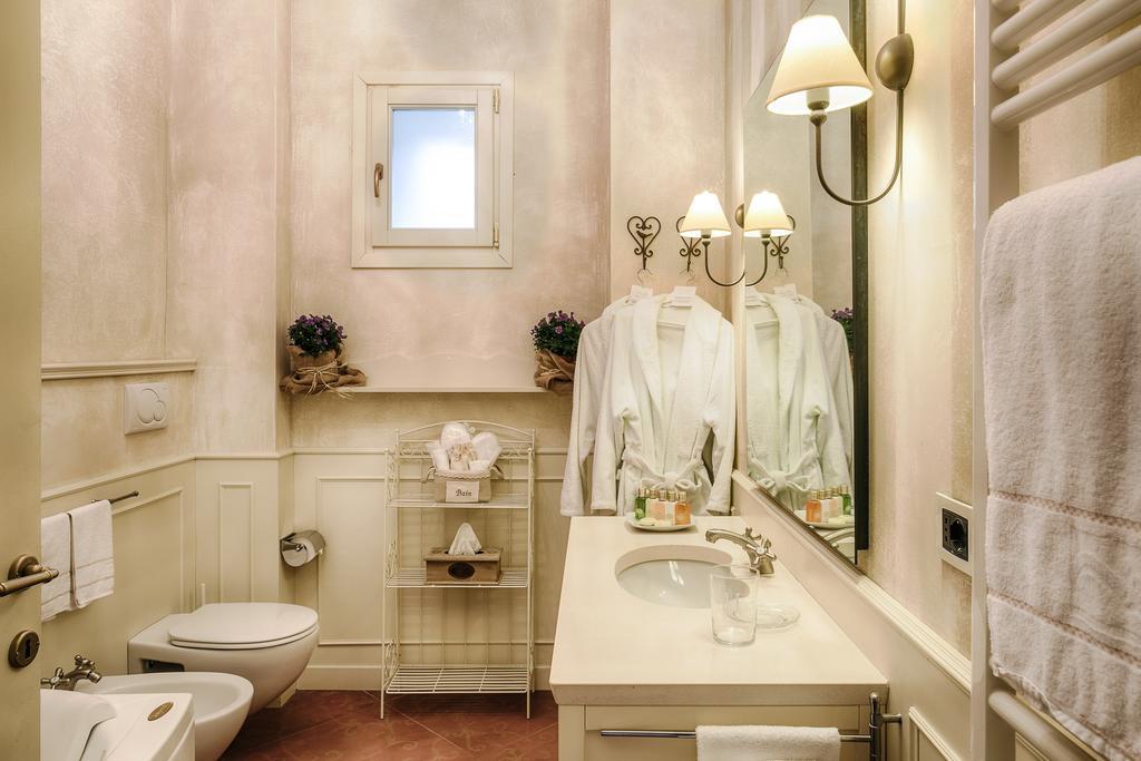 لاليو Relais Villa Vittoria الغرفة الصورة