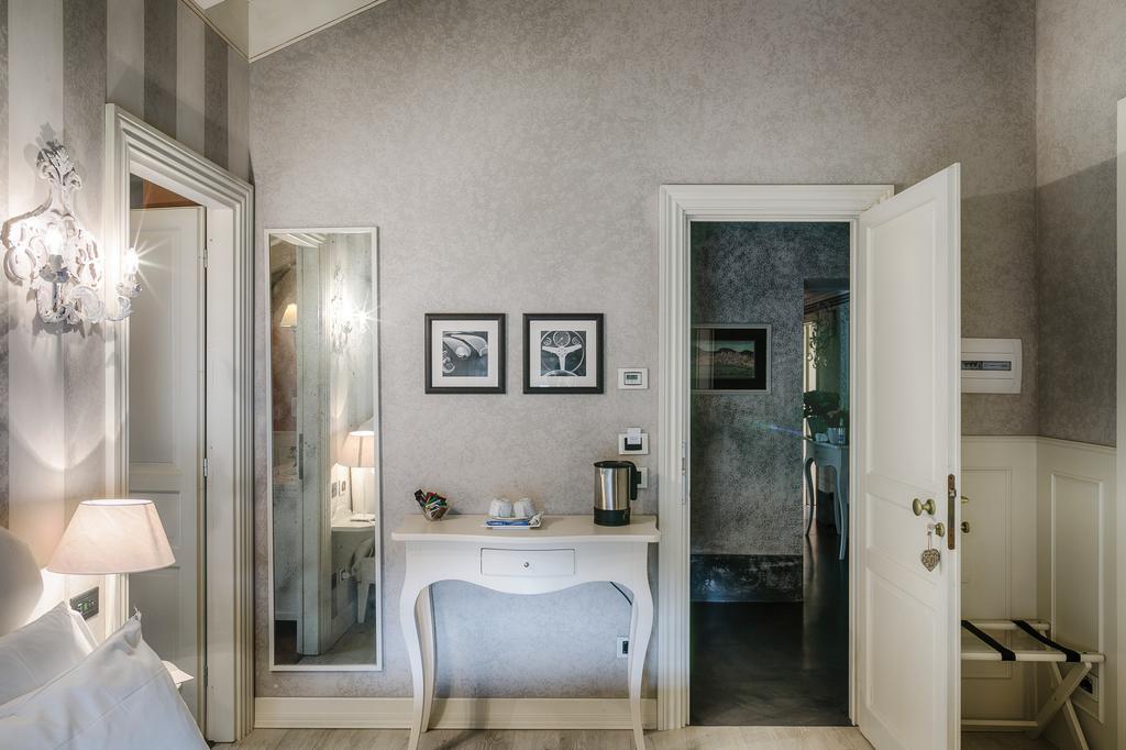 لاليو Relais Villa Vittoria الغرفة الصورة